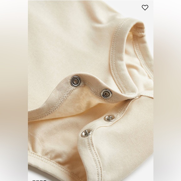 HM. Toddler boy two piece. Top and shorts. Size 2T. EUC - Picture 3 of 6